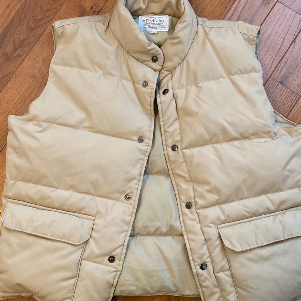 Mens vintage puff vest, like new, very cool